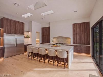 3 Isleworth Drive