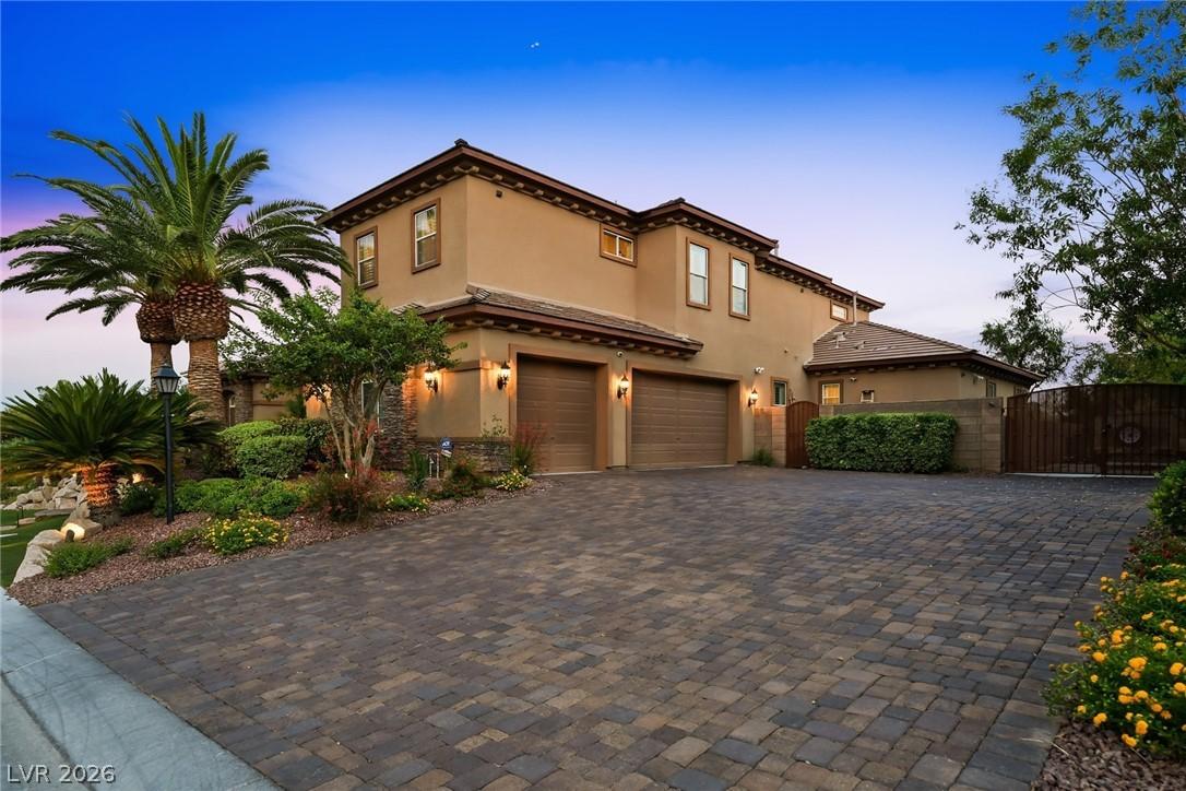 Image 2: 3-Car Garage Paver XLarge Driveway 10Ft Double Gat