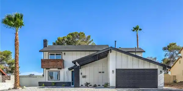 2611 Siesta Avenue