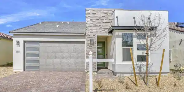 9592 Ruby Rust Lane