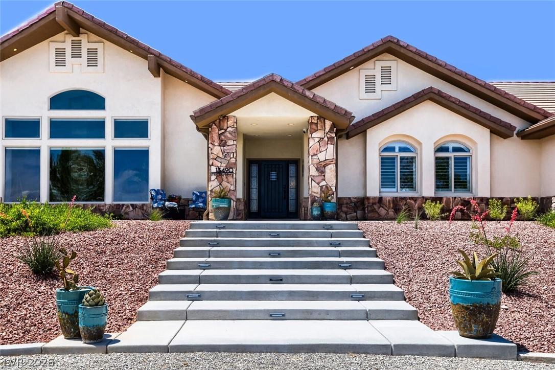 Image 2: Front of Home