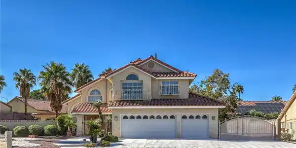805 Overview Drive