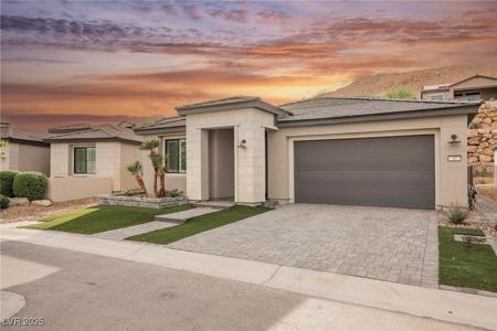 19 Desert Ivy Lane
