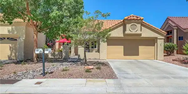 2456 Desert Butte Drive