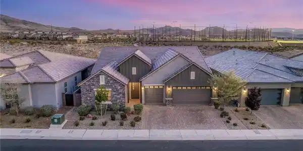 2711 Canvas Sky Street