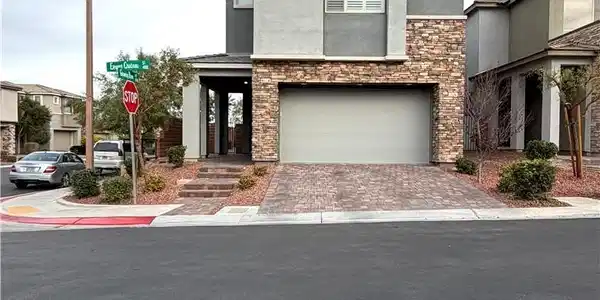 4124 Elegant Chateau Street