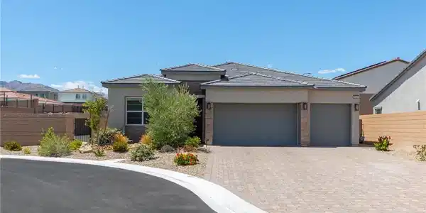8929 Cassia Winds Street