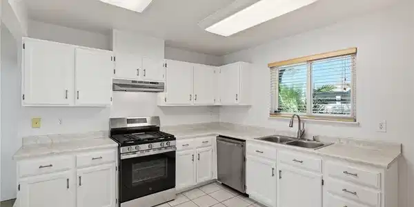 Image 2: All Updated Kitchen New Stainless Appliances