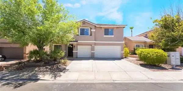 18 Amber Rock Street