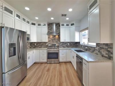 8500 Gold Flash Avenue