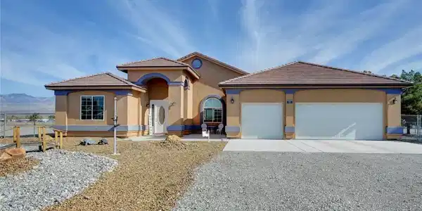 1401 Curtis Court