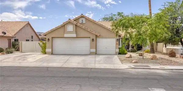 1845 CANDLE BRIGHT Drive