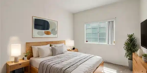 Image 4: Streamlined architecture and light-filled windows