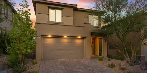 714 Rogue Wave Street