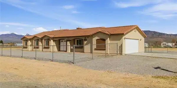 3281 N Woodchips Road