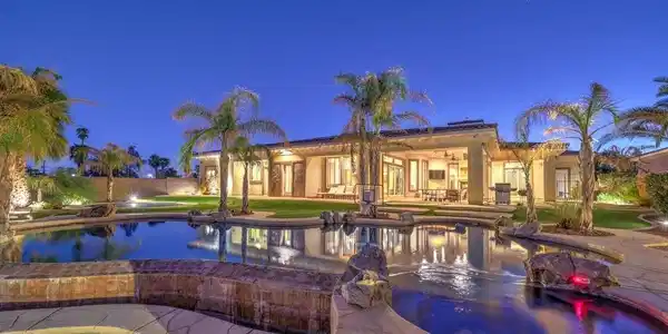 2780 El Camino Road