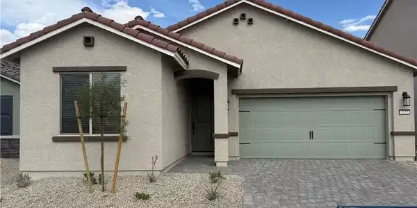 3232 Walker River Street