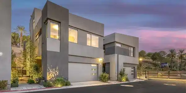 Image 2: Bold contemporary lines and striking modern geomet