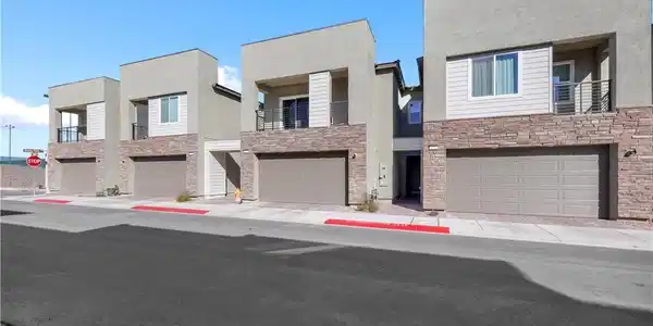 234 WALSH PEAK Avenue
