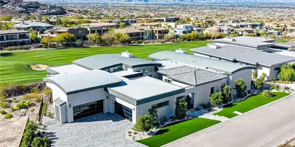 645 Majestic Rim Drive