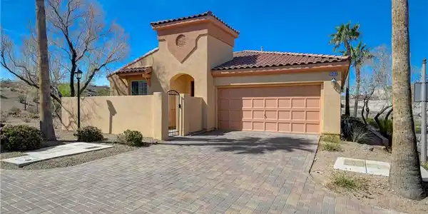 1214 Calcione Drive