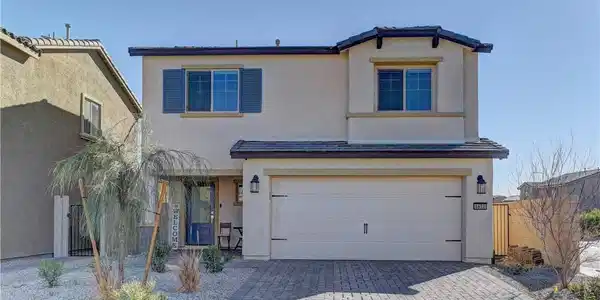 1631 Desert Path Avenue