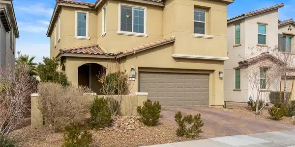 24 Papavero Court
