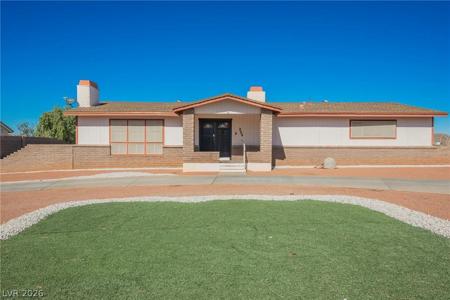 230 W Rochell Drive