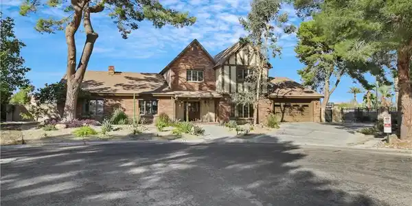 2720 TIOGA PINES Circle