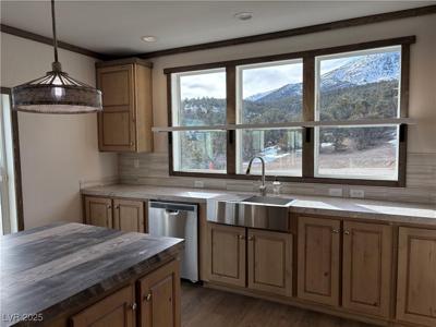 320 E Ward Mountain Drive