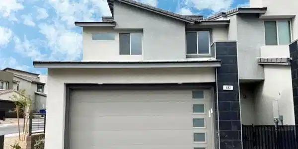 483 Fairview Hills Street