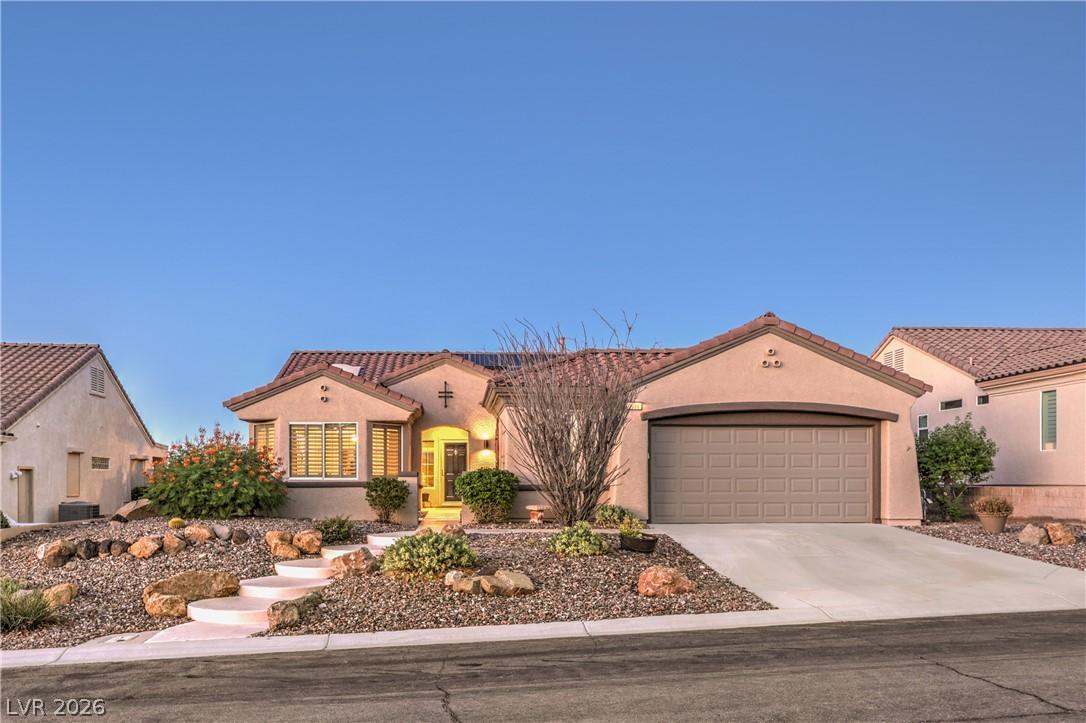 Image 4: Approximately 2032 Sqft of Living Space, 2 Bedroom