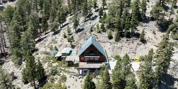 4730 Cougar Ridge Trail