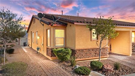 2722 Chinaberry Hill Street