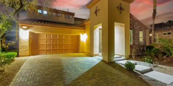 1202 Calcione Drive