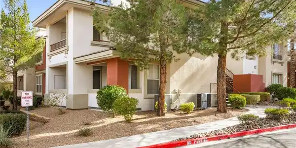 913 Duckhorn Court