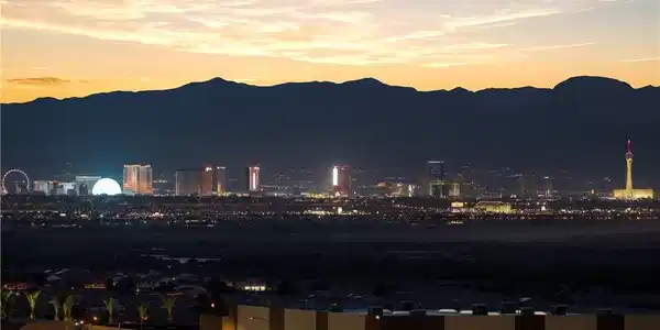 Image 2: Unobstructed Las Vegas strip views