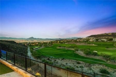 650 Scenic Cliff Drive