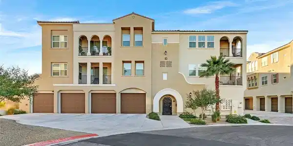 2555 Hampton Road