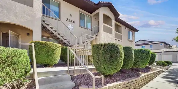 3544 Desert Cliff Street