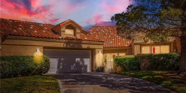 8243 Round Hills Circle