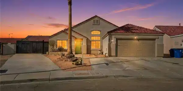 6101 Pahoehoe Way