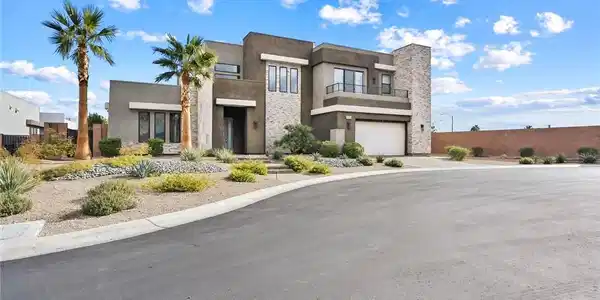 4008 Desert Trace Court