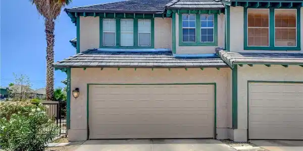4049 Chalfont Court