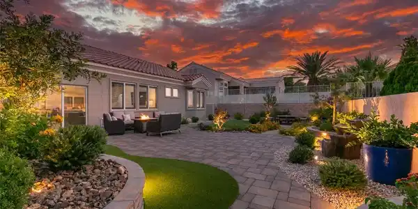 10800 Heritage Hills Drive