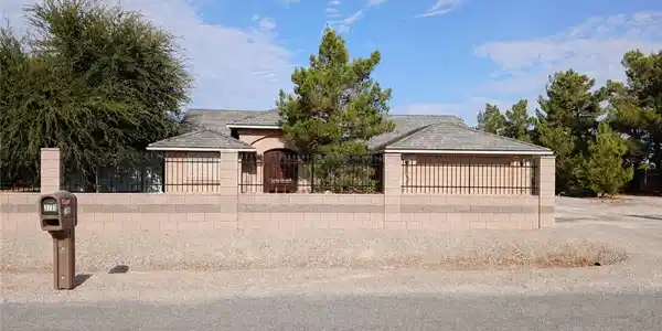Image 2: Secure entry to a private estate is provided by a