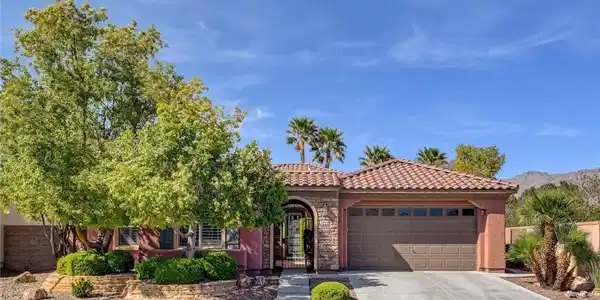 7204 Royal Melbourne Drive