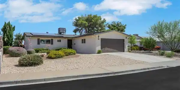 415 Emerald Circle