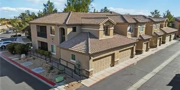 4685 Apulia Drive