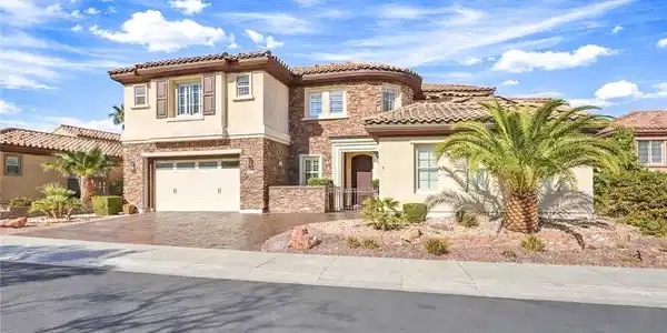 2749 Josephine Drive